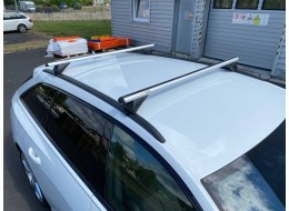 Barra transversal de aluminio con cerradura ROOF RACK IN 1, 120cm, capacidad 90kg